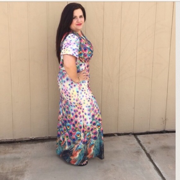 🆕LISTING Colorful Peacock Maxi Dress ❗️SALE❗️ - Picture 2 of 4